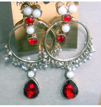 EARRING PEARL WITH RED STONE