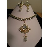 KUNDAN PEARL STYLE