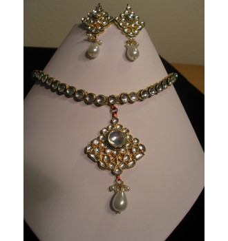 KUNDAN PEARL STYLE