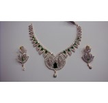 STUDDED DIAMOND AND EMRALD STUDDED NECKLACE 