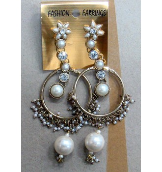 WHITE PEAR EARRING