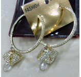 CHANDELIER HOOPS EARRING DSN 1157