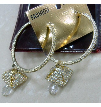 CHANDELIER HOOPS EARRING DSN 1157