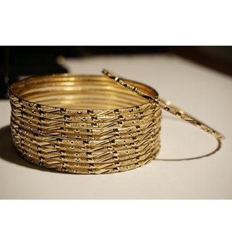 GOLD -1.75 MM SLIM DIAMOND CUT BANGLES NS16