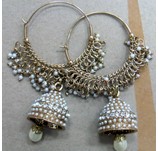 PEARL HOOP STYLE WITH DANGLING DSN 1122